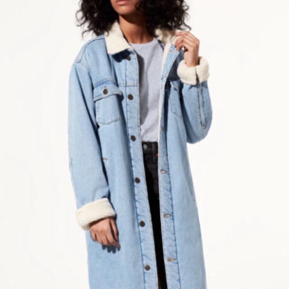 Aritzia Golden by TNA Denim Sherpa Coat Jacket